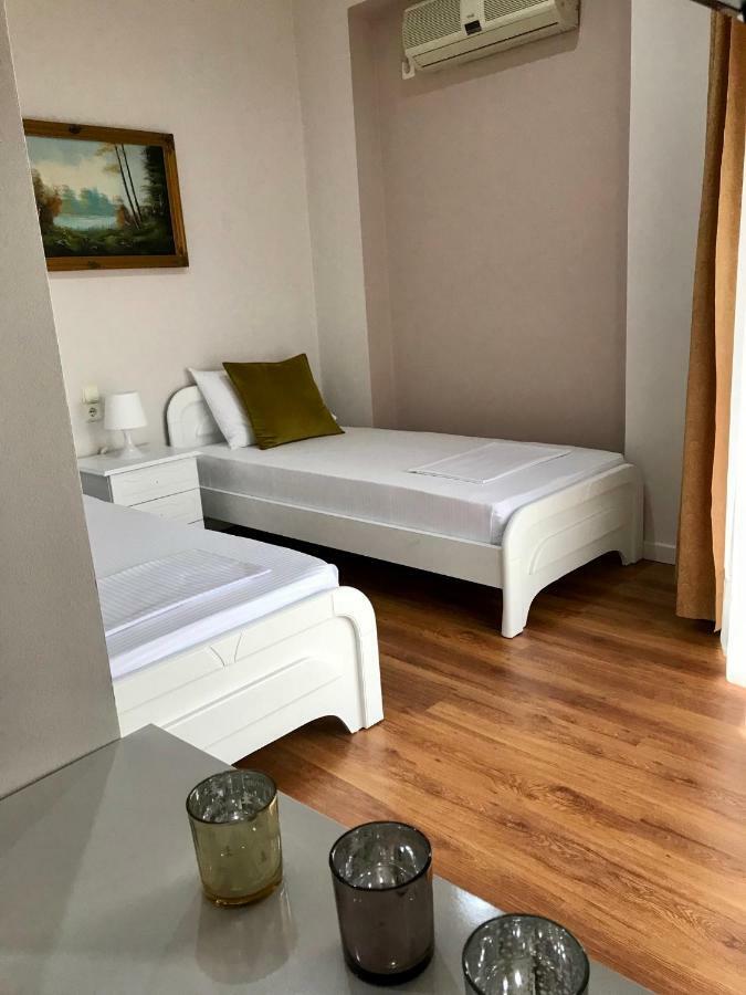 Joy Hotel Sarandë Exteriér fotografie